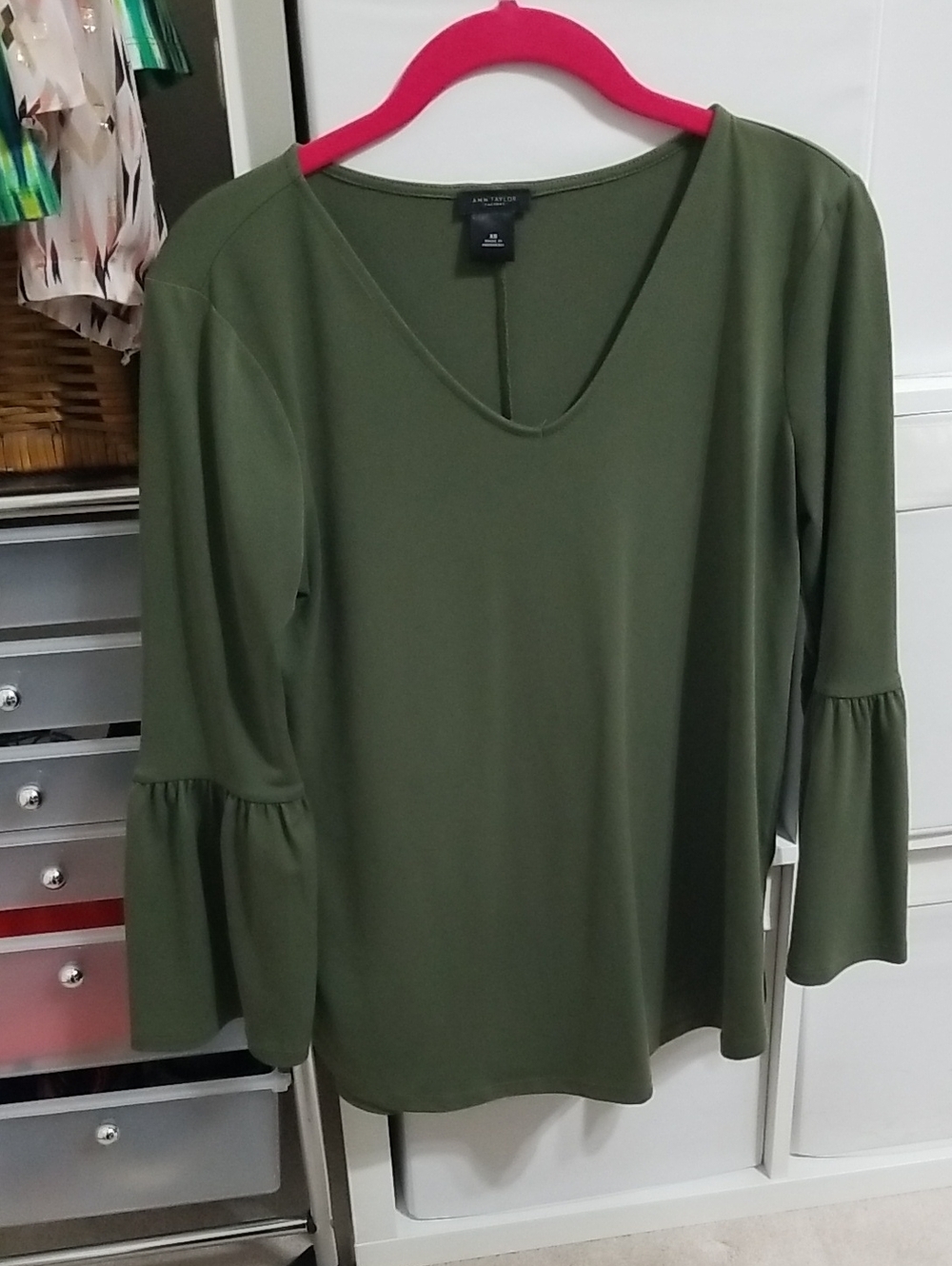 Ann Taylor Olive Green Ruffle-Sleeve V-Neck Top. Size Xs